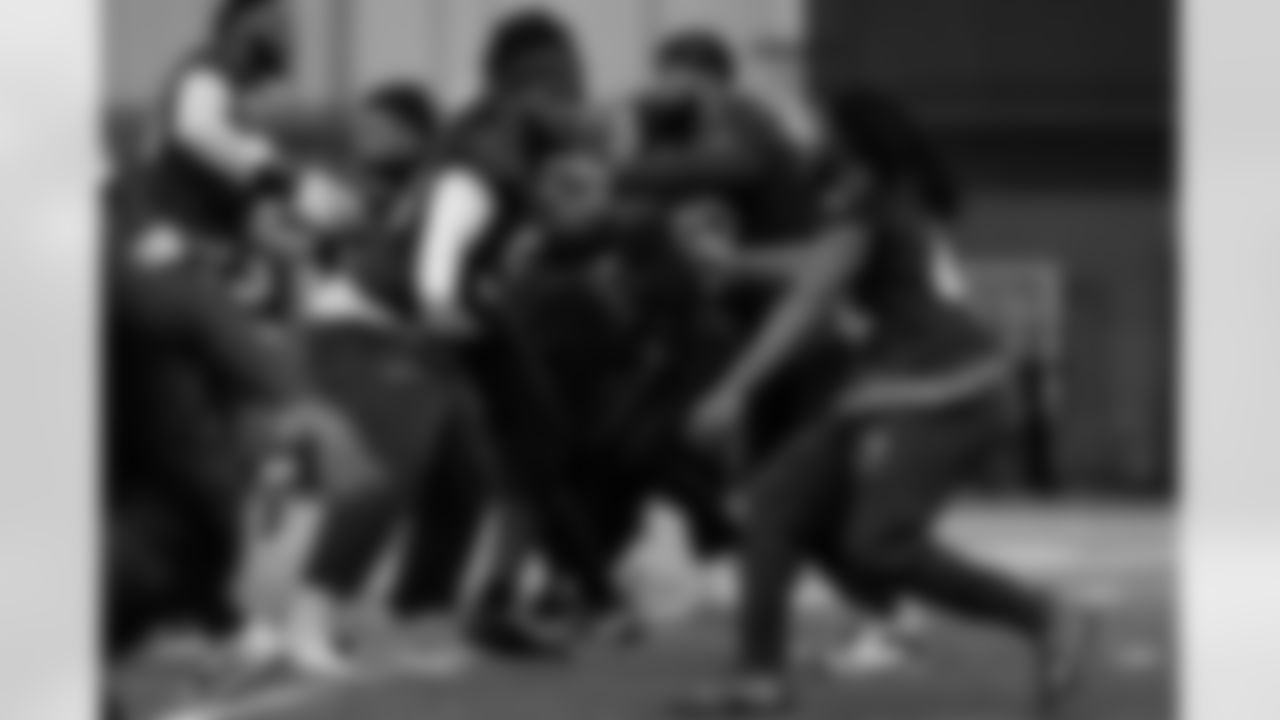 Zion Logue (93). Buffalo Bills Week 12 Practice, November 18, 2025 at Buffalo Bills Training Center.