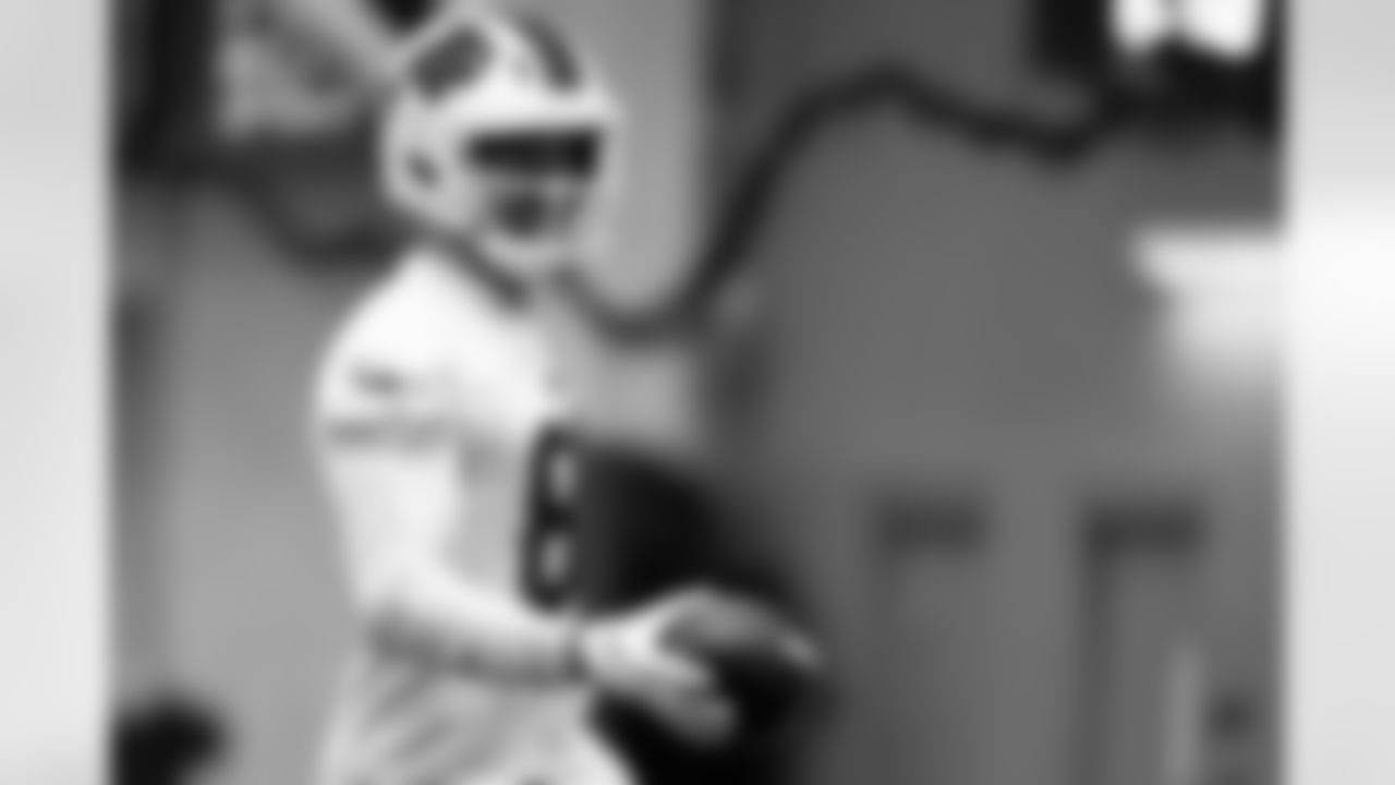 Dalton Kincaid (86). Buffalo Bills Divisional Round, January 15, 2026 at Buffalo Bills Training Center.