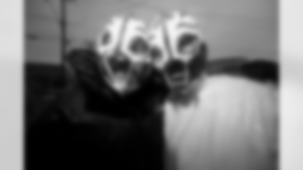 Buffalo Bills vs Philadelphia Eagles, Regular Season, December 28, 2025 at Highmark Stadium.