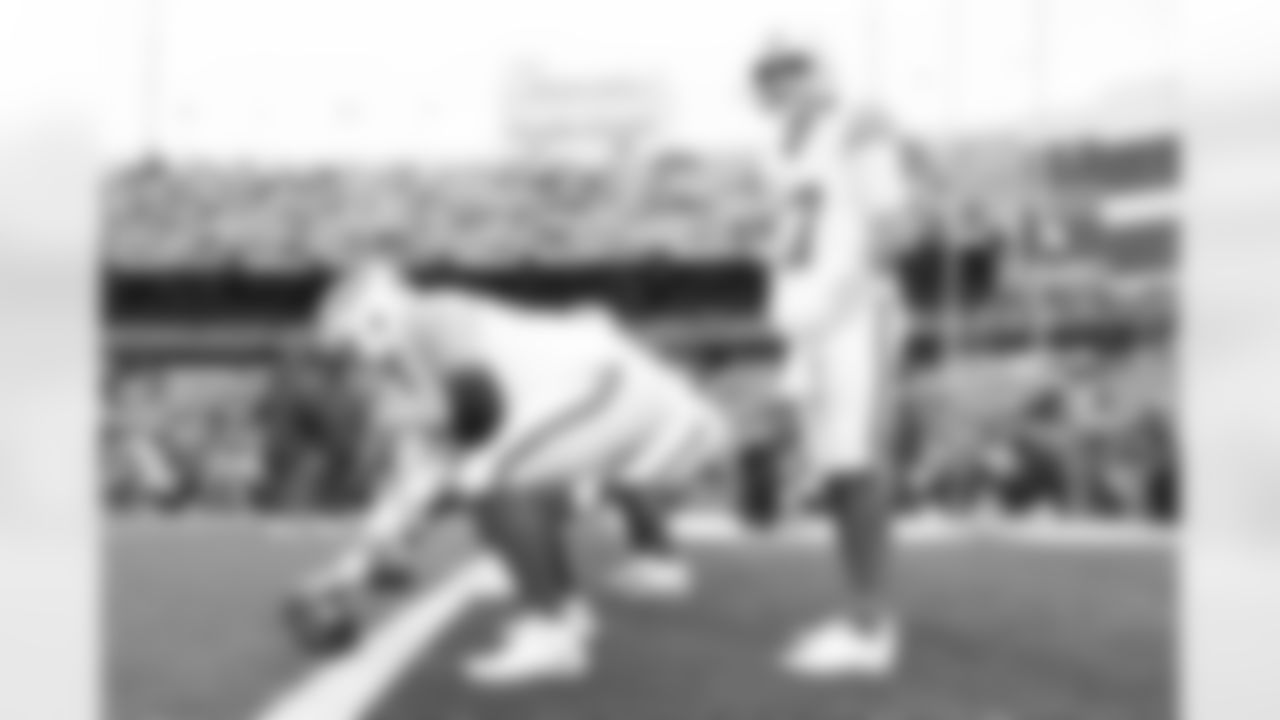 Buffalo Bills vs Tampa Bay Buccaneers, Regular Season, November 16, 2025 at Highmark Stadium.