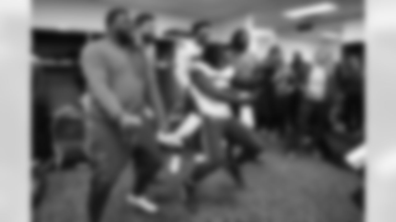 Pittsburgh Steelers vs Buffalo Bills, Regular Season, November 30, 2025 at Acrisure Stadium.