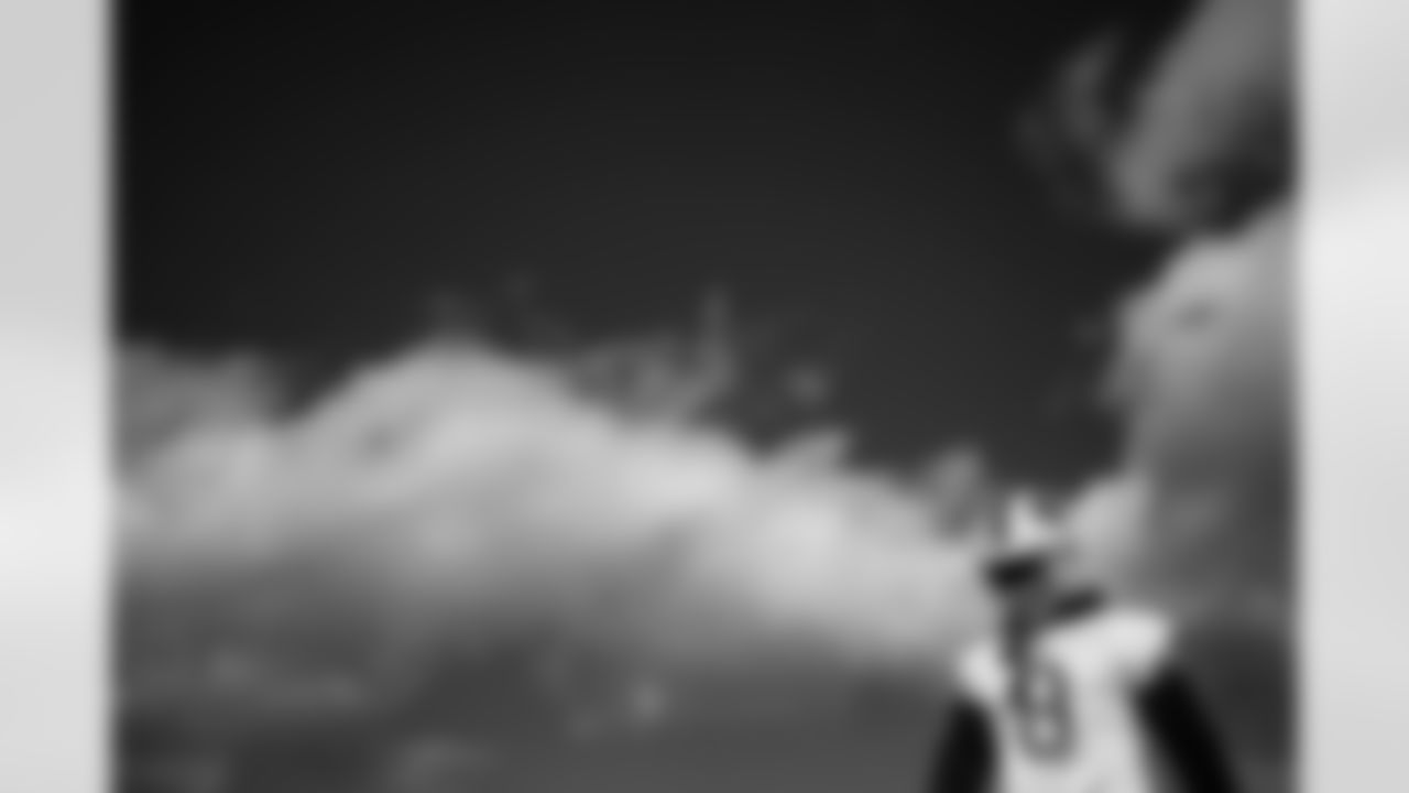 Terrel Bernard (8). Buffalo Bills Week 10 Practice, November 06, 2025 at Buffalo Bills Training Center.