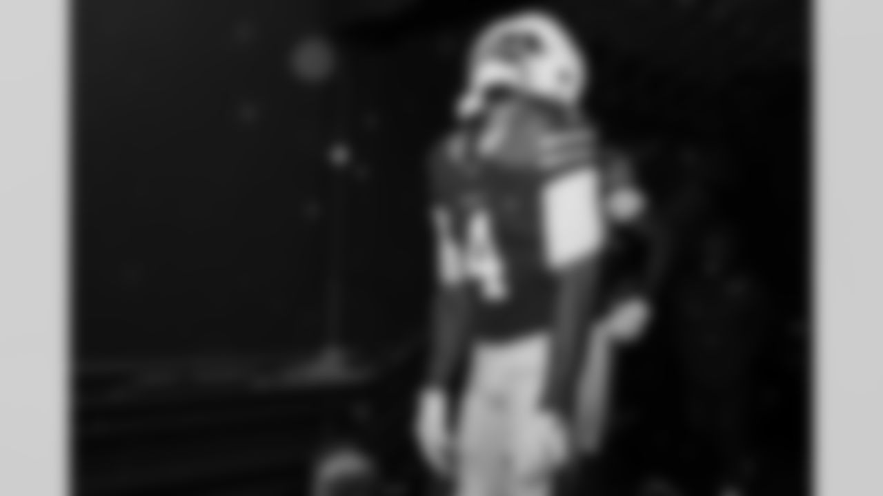 Buffalo Bills vs Cincinnati Bengals, Regular Season, December 07, 2025 at Highmark Stadium.