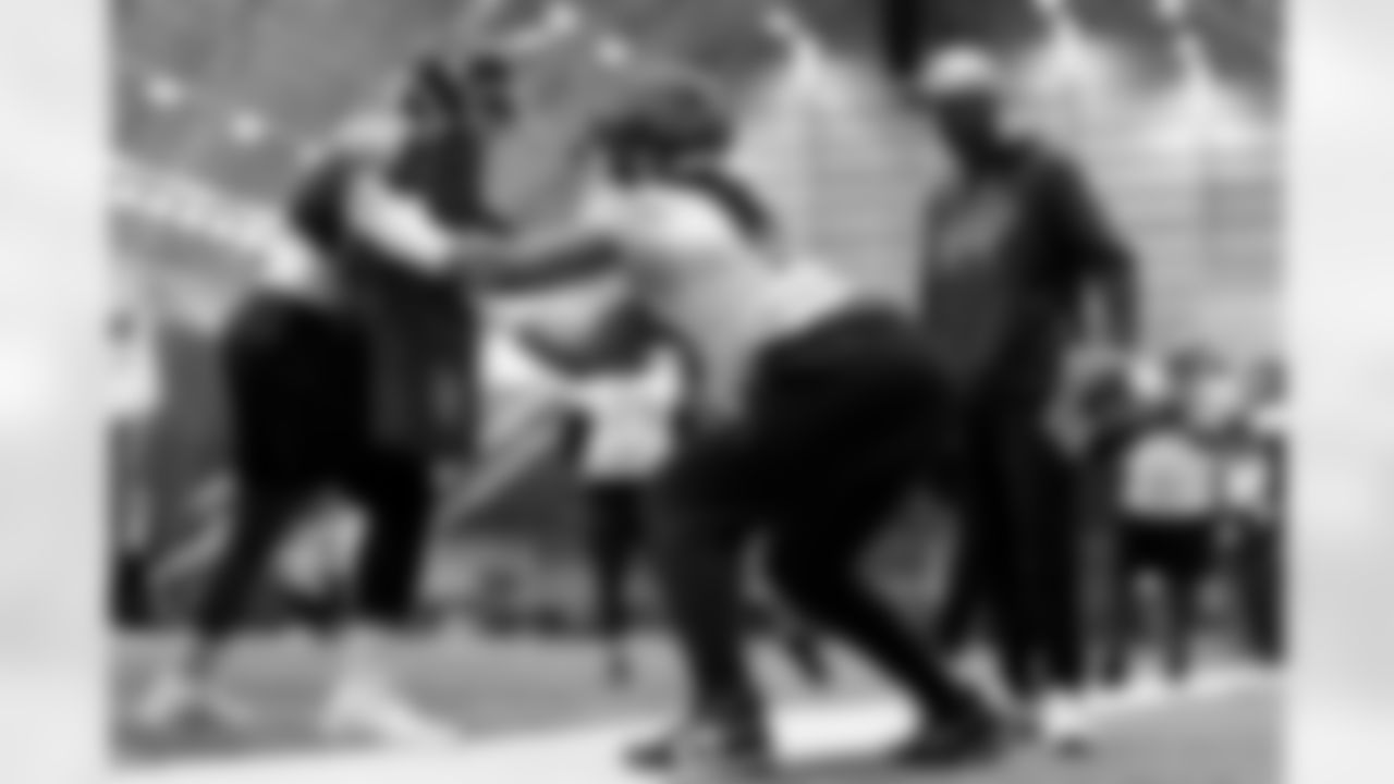 T.J. Sanders (98). Buffalo Bills Week 18 practice, January 01, 2026 at Buffalo Bills Training Center.