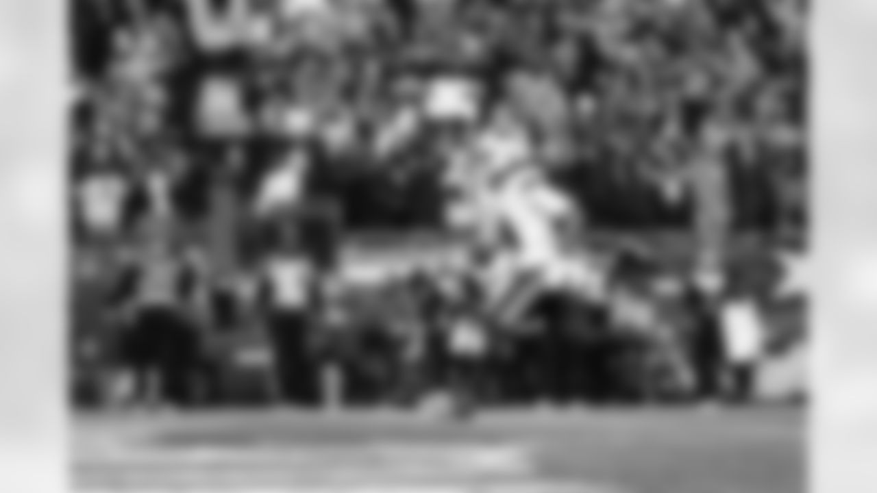 New England Patriots vs Buffalo Bills, Regular Season, December 14, 2025 at Gillette Stadium.