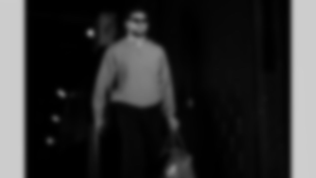 New England Patriots vs Buffalo Bills, Regular Season, December 14, 2025 at Gillette Stadium.