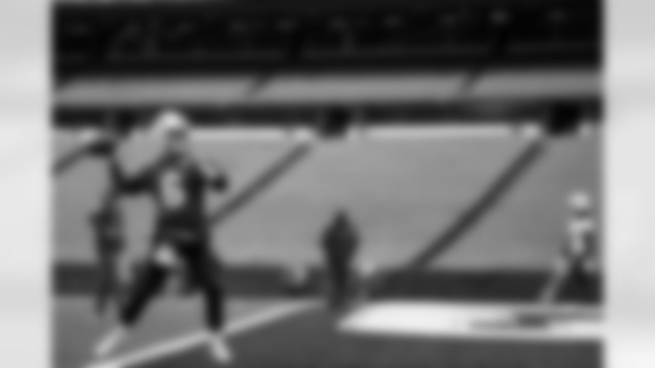 Shane Buechele (6). Buffalo Bills Week 11 Practice, November 14, 2025 at Highmark Stadium.