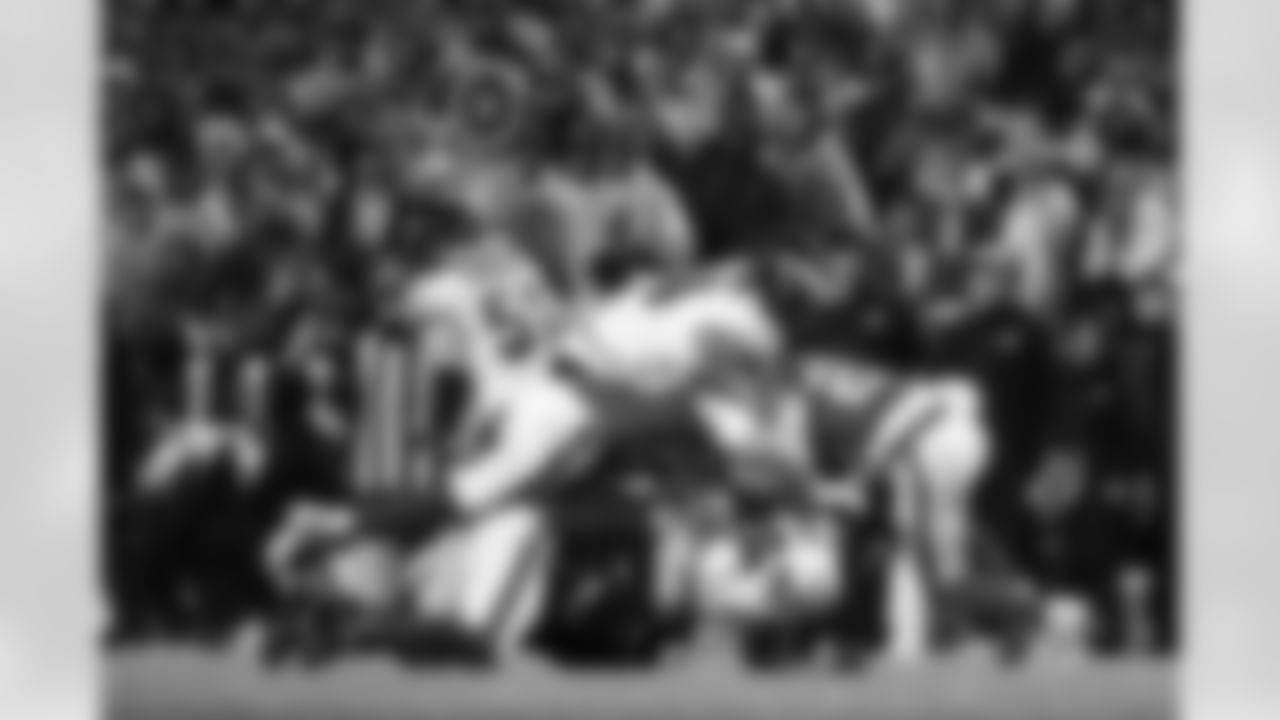 Buffalo Bills vs Philadelphia Eagles, Regular Season, December 28, 2025 at Highmark Stadium.