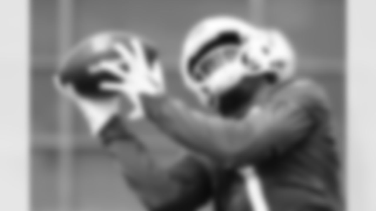 Curtis Samuel (1). Buffalo Bills OTA workouts, May 27, 2025 at the Buffalo Bills Training Center.