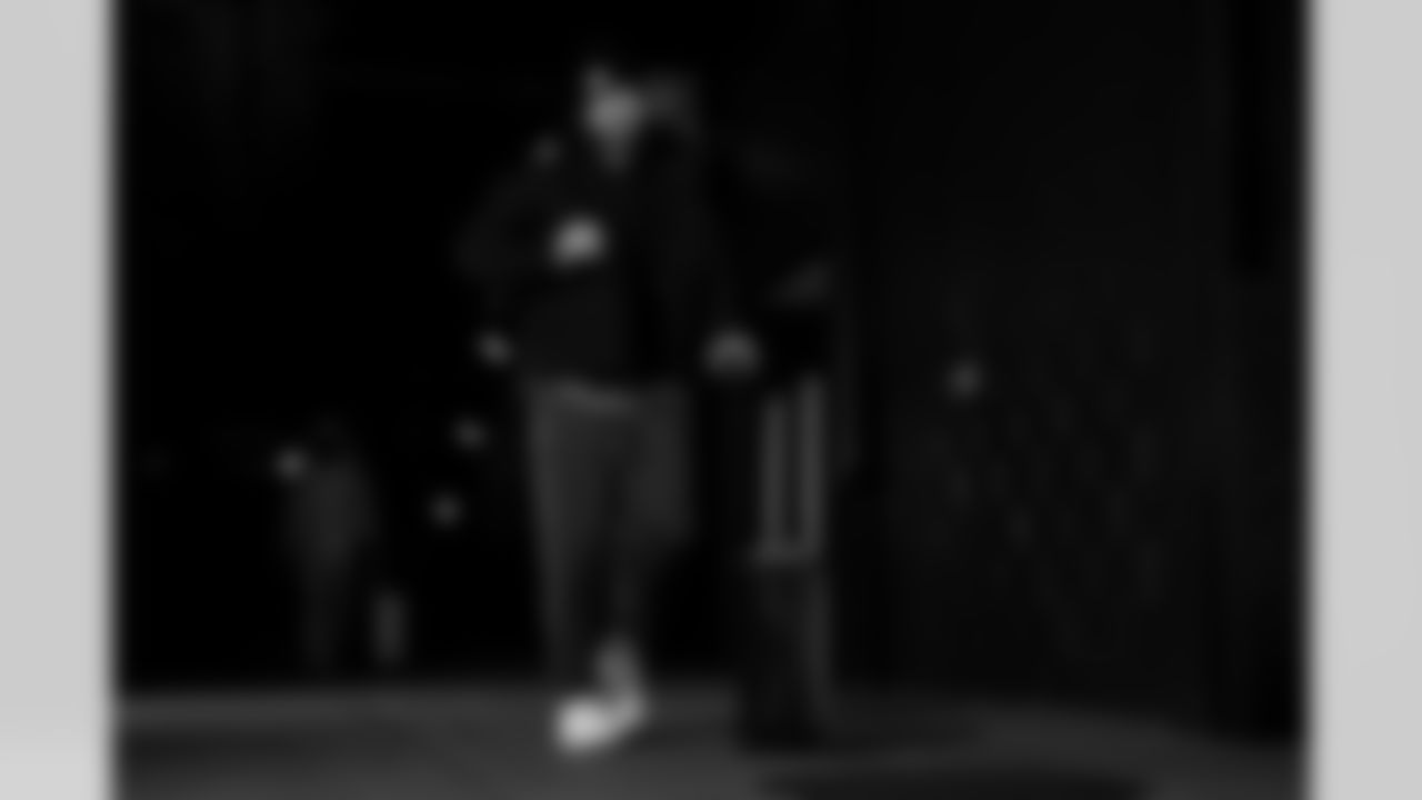 New England Patriots vs Buffalo Bills, Regular Season, December 14, 2025 at Gillette Stadium.