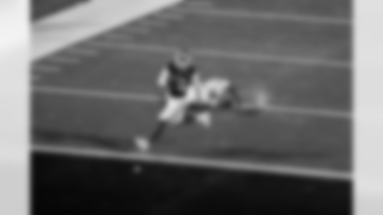 Buffalo Bills vs New York Jets, Regular Season, January 04, 2026 at Highmark Stadium.