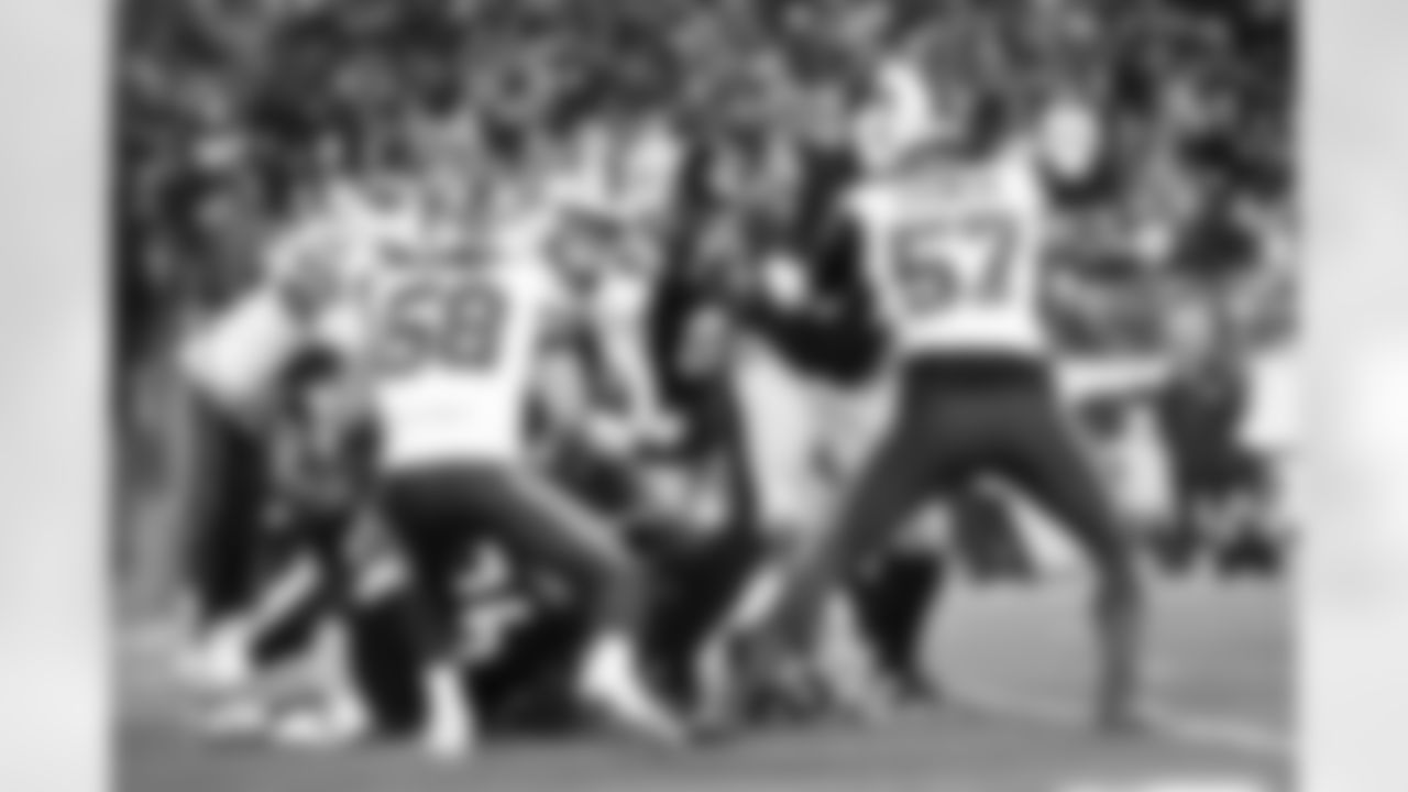 Pittsburgh Steelers vs Buffalo Bills, Regular Season, November 30, 2025 at Acrisure Stadium.