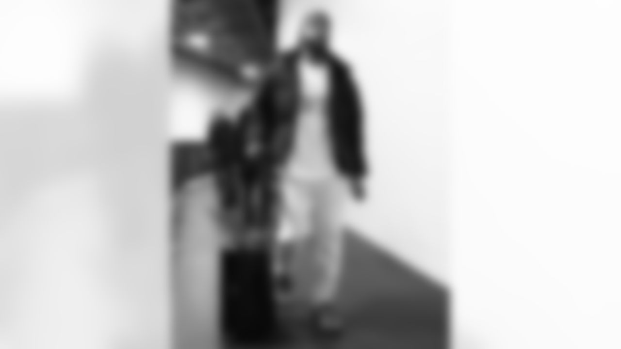 Pittsburgh Steelers vs Buffalo Bills, Regular Season, November 30, 2025 at Acrisure Stadium.