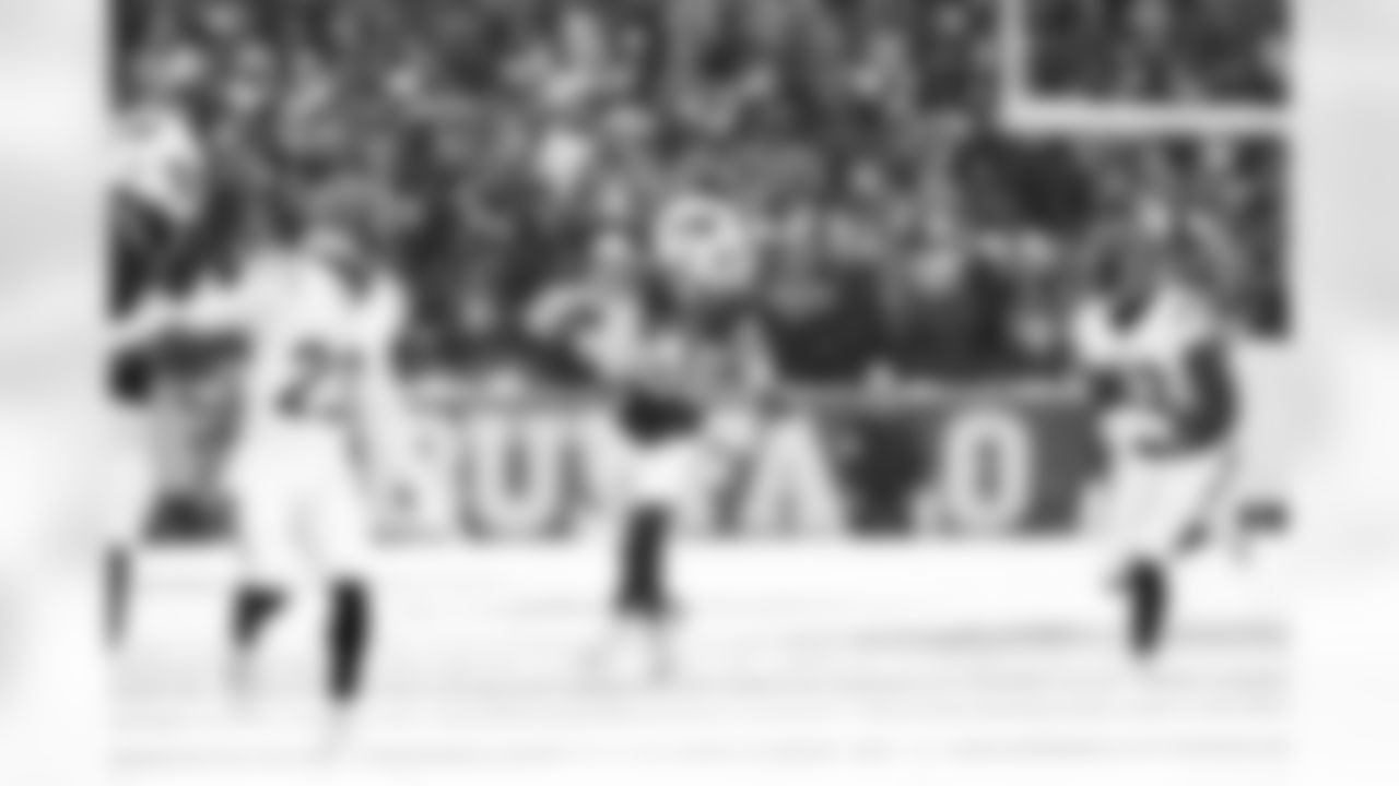 Buffalo Bills vs Cincinnati Bengals, Regular Season, December 07, 2025 at Highmark Stadium.