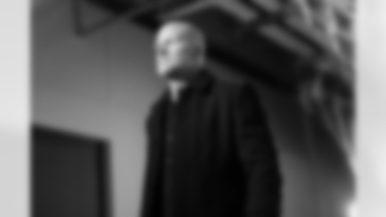 Pittsburgh Steelers vs Buffalo Bills, Regular Season, November 30, 2025 at Acrisure Stadium.