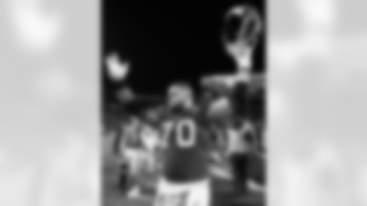 Buffalo Bills vs New York Jets, Regular Season, January 04, 2026 at Highmark Stadium.