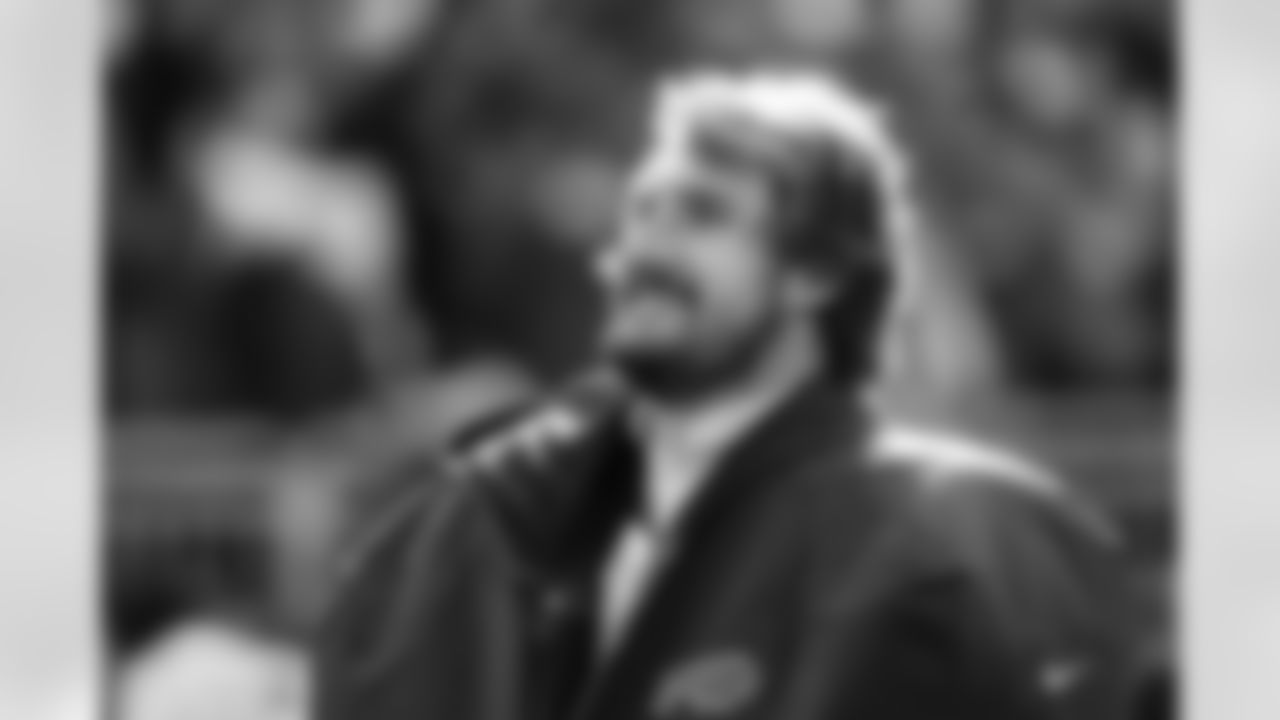 Cleveland Browns vs Buffalo Bills, Regular Season, December 21, 2025 at Huntington Bank Field.