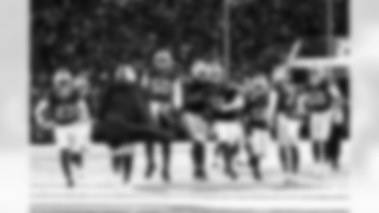 Buffalo Bills vs Cincinnati Bengals, Regular Season, December 07, 2025 at Highmark Stadium.