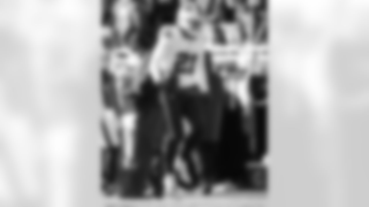 Cleveland Browns vs Buffalo Bills, Regular Season, December 21, 2025 at Huntington Bank Field.