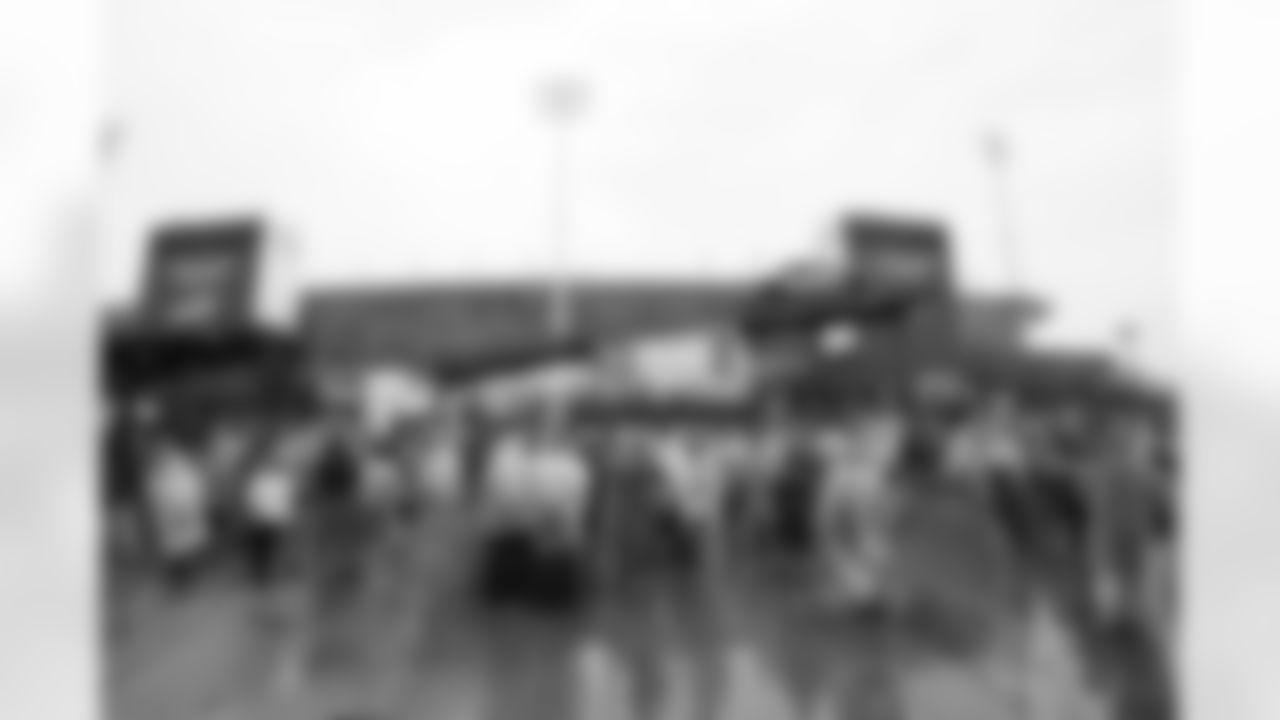 Buffalo Bills vs Philadelphia Eagles, Regular Season, December 28, 2025 at Highmark Stadium.