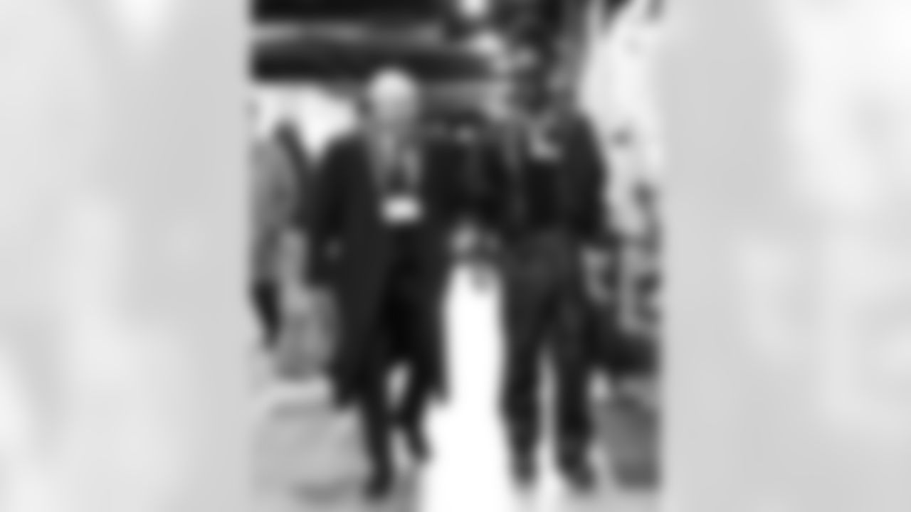 Buffalo Bills vs Denver Broncos, Divisional Game, January 17, 2026 at Empower Field at Mile High.