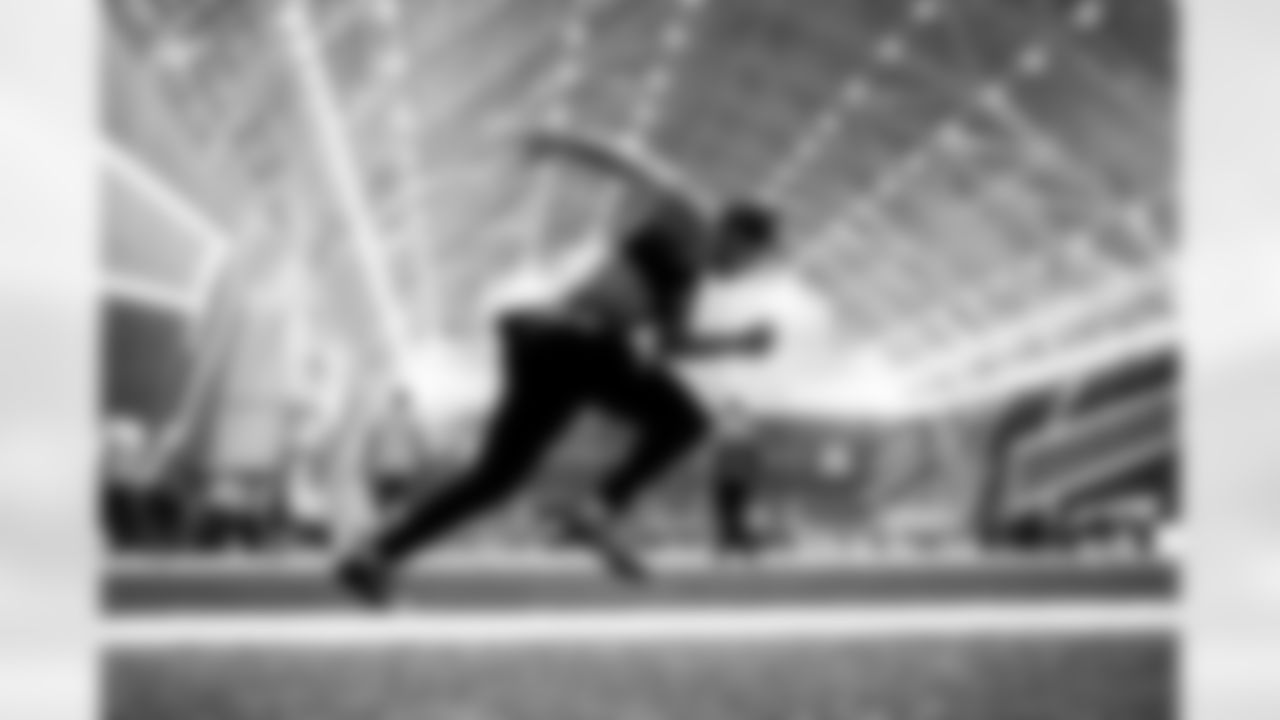 Baylon Spector (54). Buffalo Bills players work out during Phase One of voluntary off-season workouts, April 24, 2025 at the Buffalo Bills Training Center.