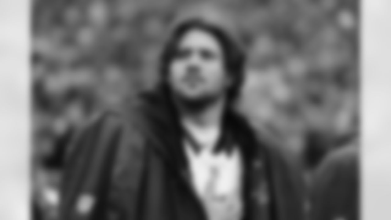 New England Patriots vs Buffalo Bills, Regular Season, December 14, 2025 at Gillette Stadium.