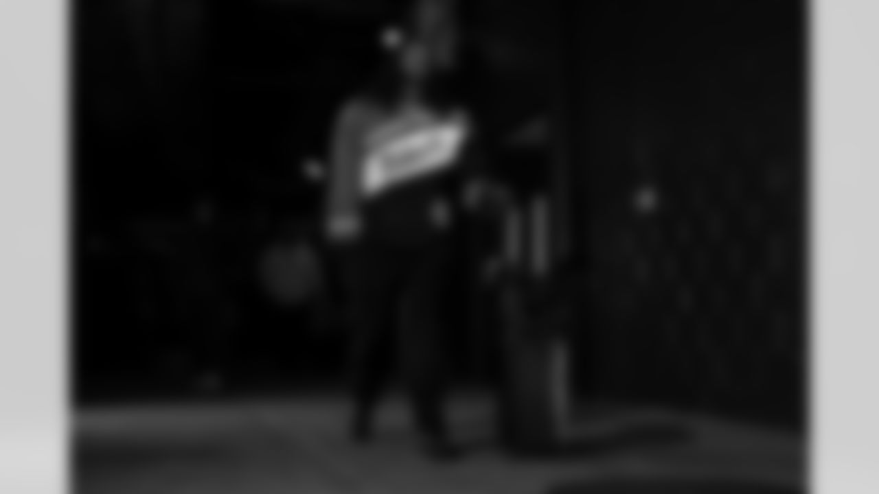 New England Patriots vs Buffalo Bills, Regular Season, December 14, 2025 at Gillette Stadium.