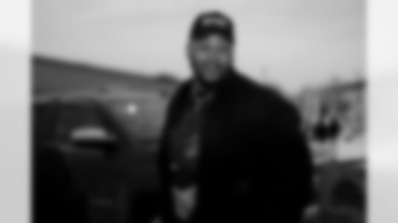 Dion's Dreamers Food Giveaway, December 09, 2025 at the Salvation Army.