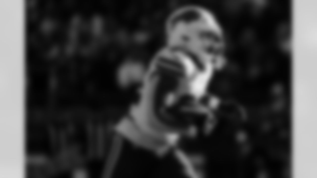 Cleveland Browns vs Buffalo Bills, Regular Season, December 21, 2025 at Huntington Bank Field.