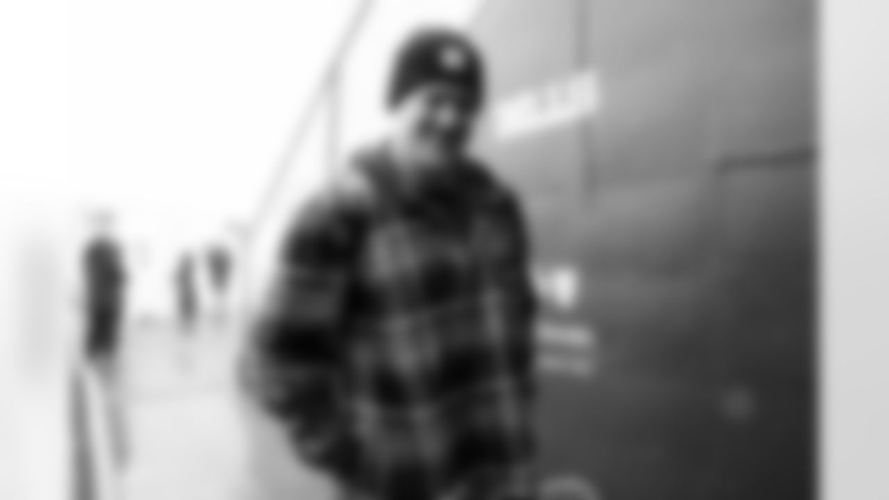 Buffalo Bills vs Cincinnati Bengals, Regular Season, December 07, 2025 at Highmark Stadium.