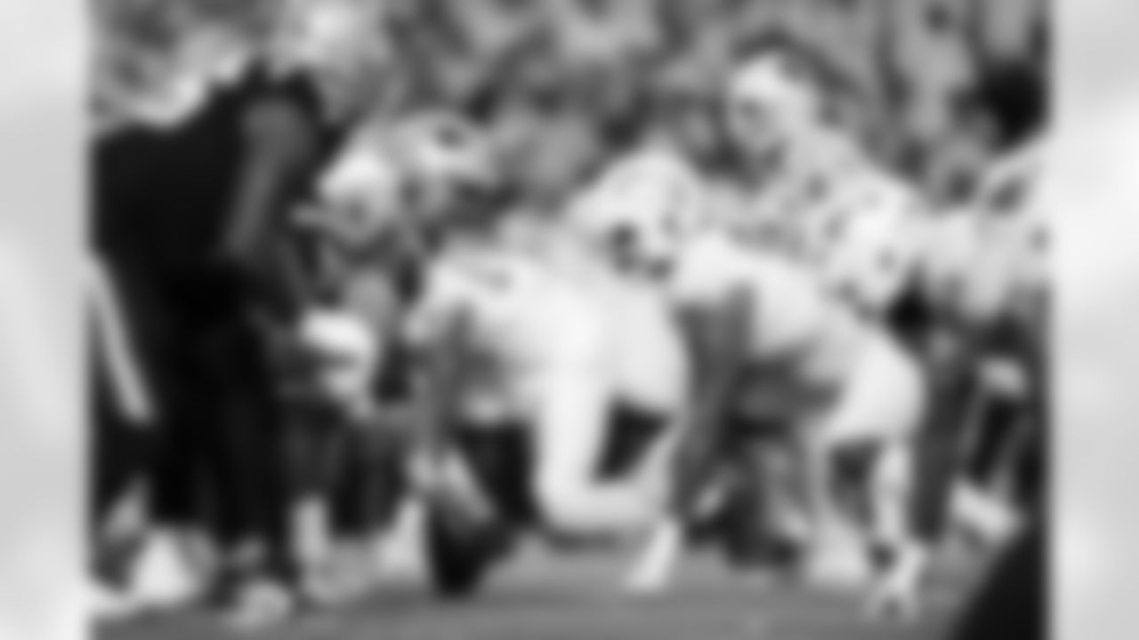 Buffalo Bills vs New England Patriots, Regular Season, October 05, 2025 at Highmark Stadium.