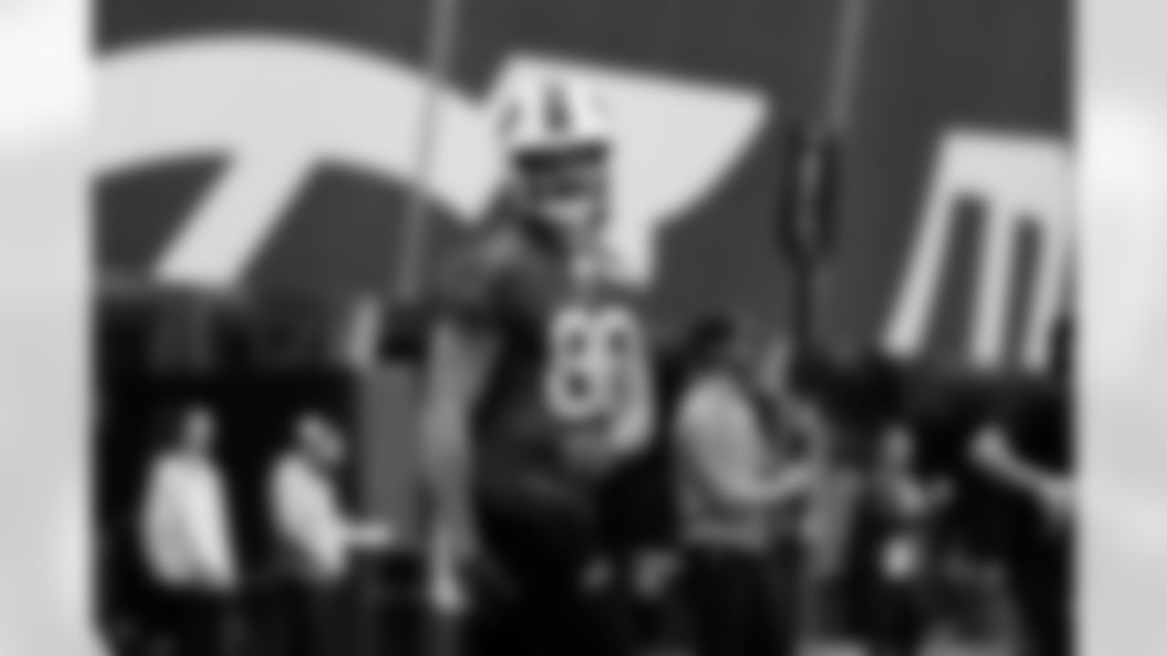 Dawson Knox (88). Buffalo Bills Week 17 Practice, December 26, 2025 at Buffalo Bills Training Center.