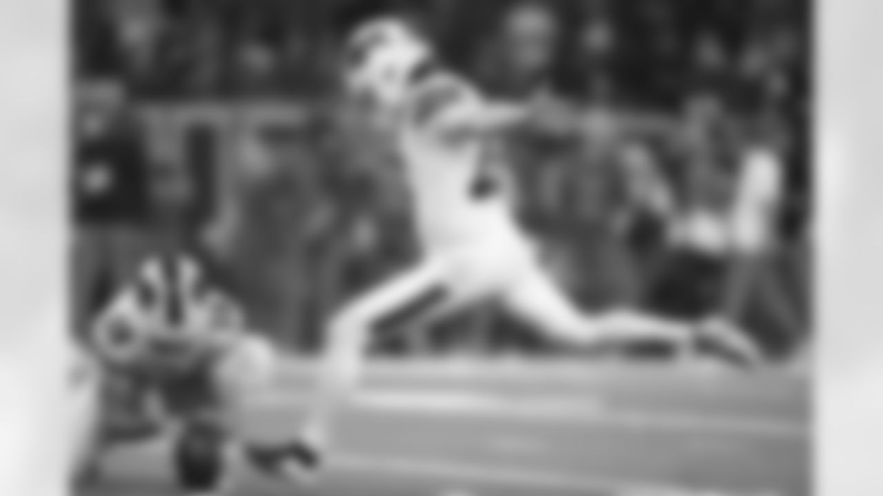 Houston Texans vs Buffalo Bills, Regular Season, November 20, 2025 at NRG Stadium.