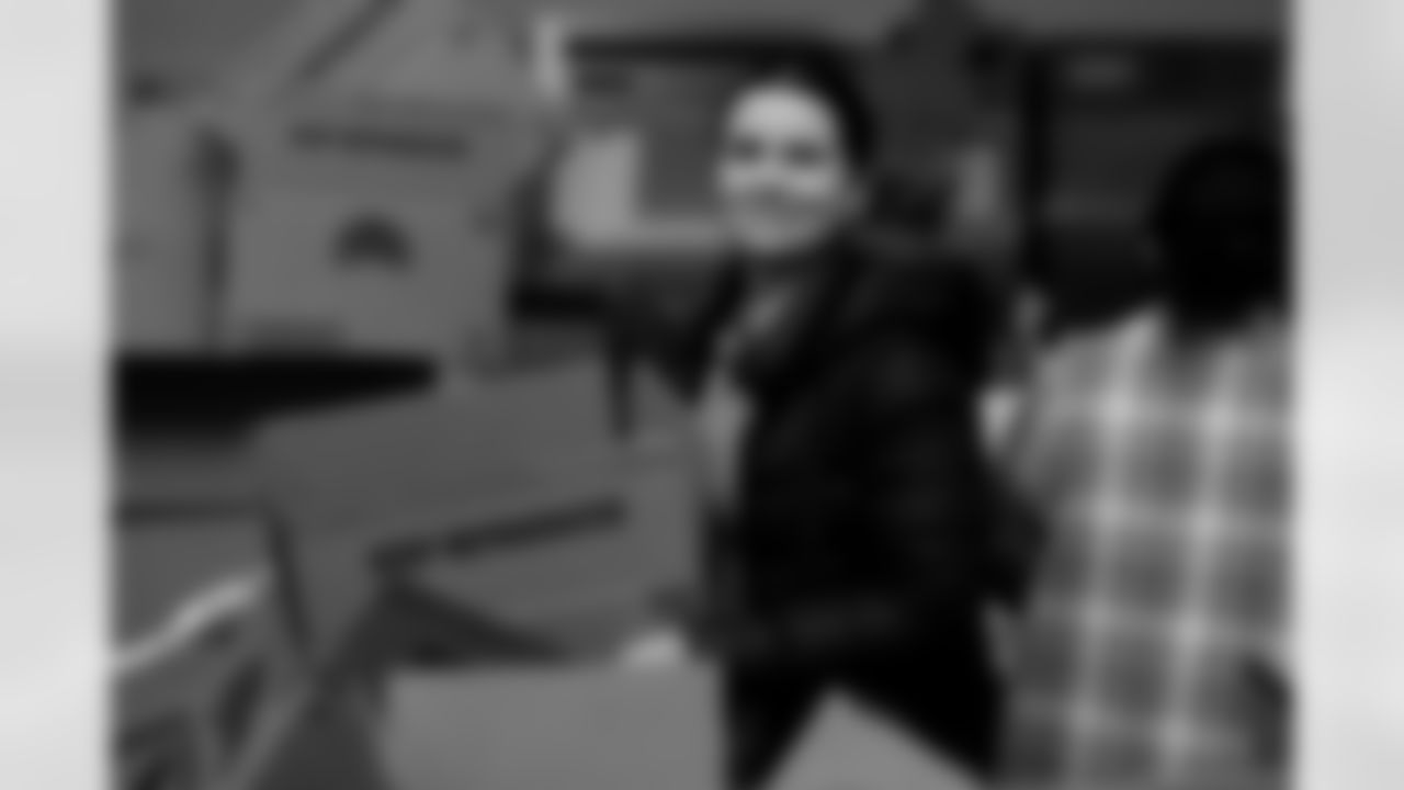 Dion's Dreamers Food Giveaway, December 09, 2025 at the Salvation Army.