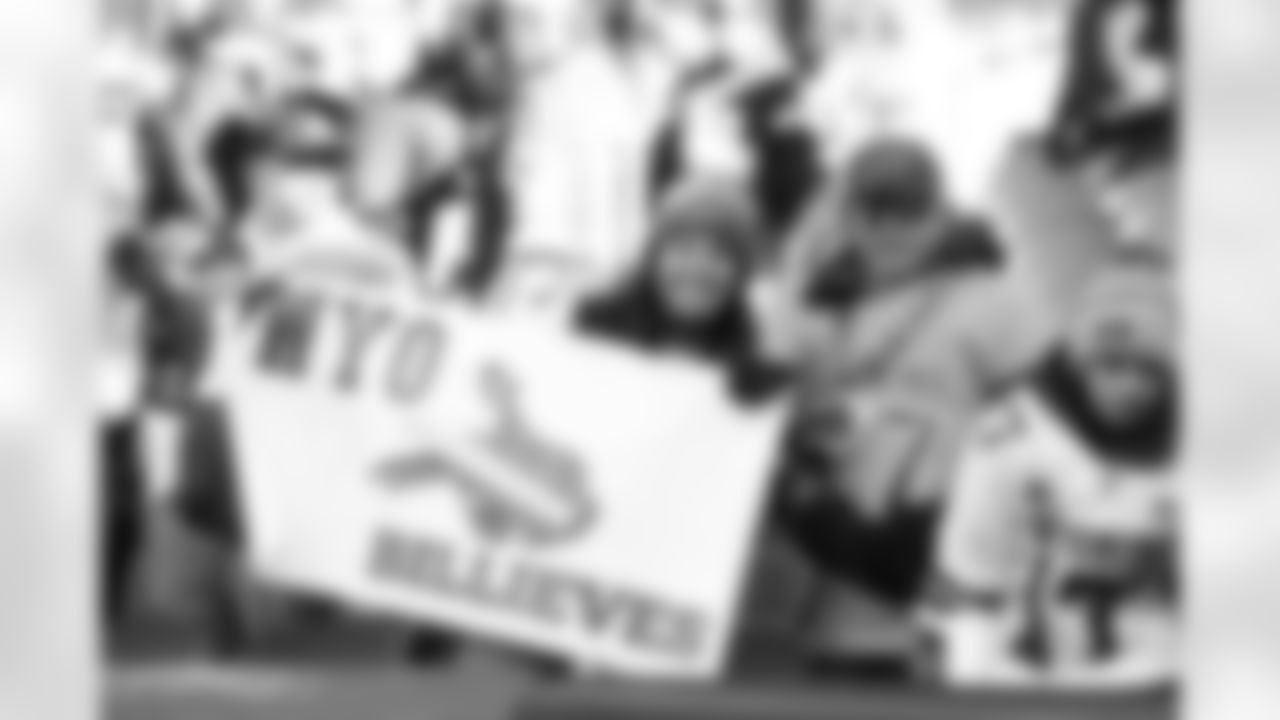 Buffalo Bills vs Denver Broncos, Divisional Game, January 17, 2026 at Empower Field at Mile High.