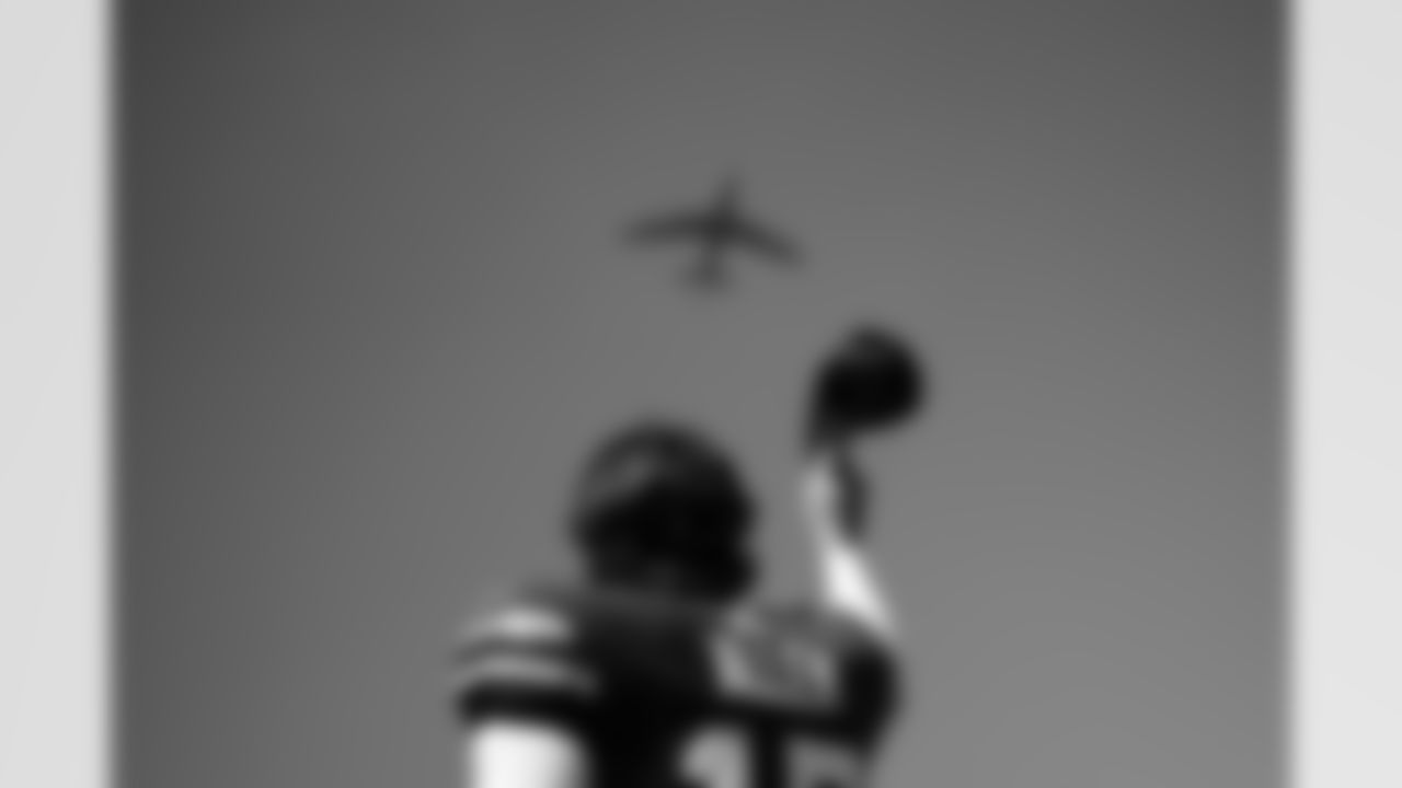 Josh Allen (17). Buffalo Bills vs New Orleans Saints, Regular Season, September 28, 2025 at Highmark Stadium.