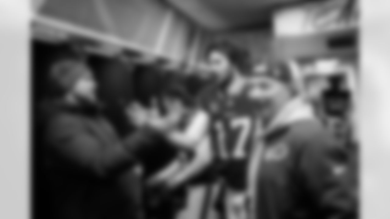 Buffalo Bills vs Cincinnati Bengals, Regular Season, December 07, 2025 at Highmark Stadium.