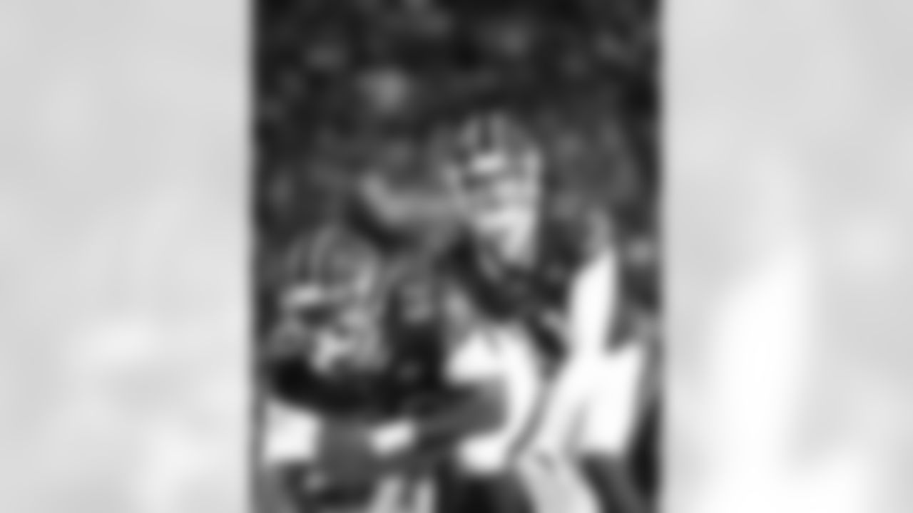 Buffalo Bills vs New York Jets, Regular Season, January 04, 2026 at Highmark Stadium.