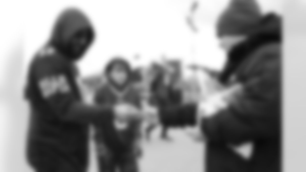 Buffalo Bills vs Tampa Bay Buccaneers, Regular Season, November 16, 2025 at Highmark Stadium.