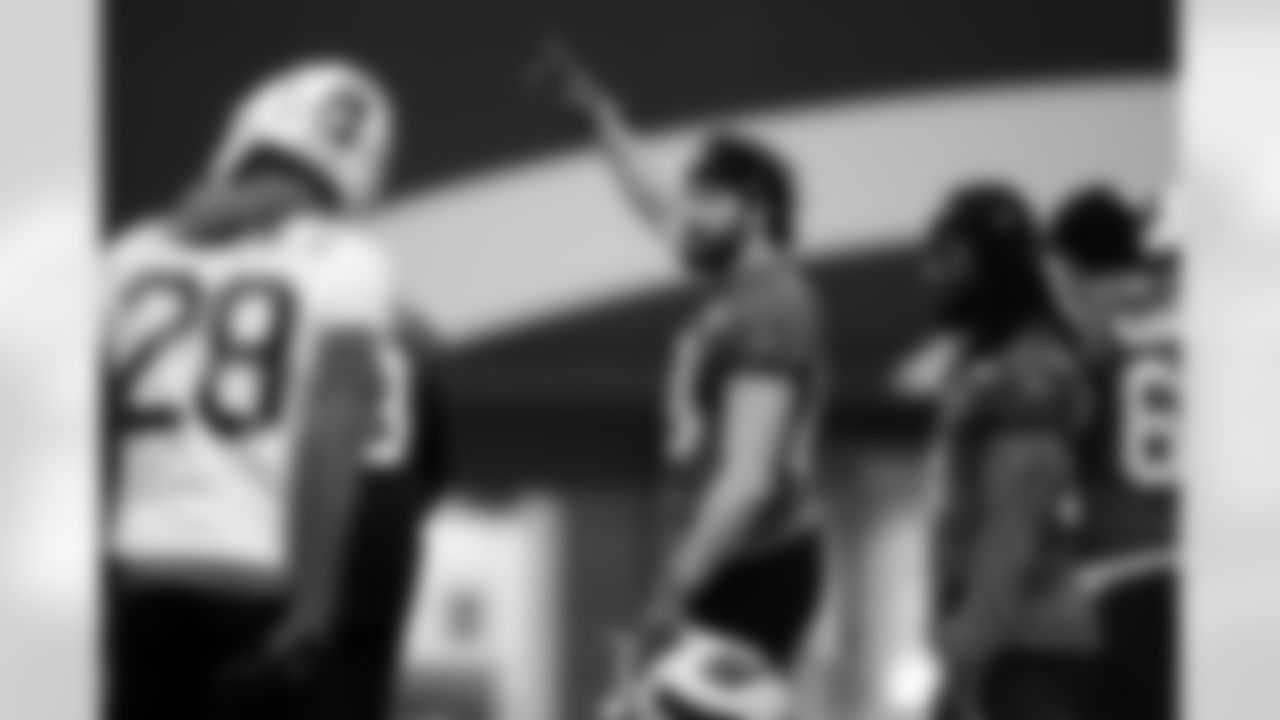 Dawson Knox (88). Buffalo Bills Week 17 Practice, December 26, 2025 at Buffalo Bills Training Center.