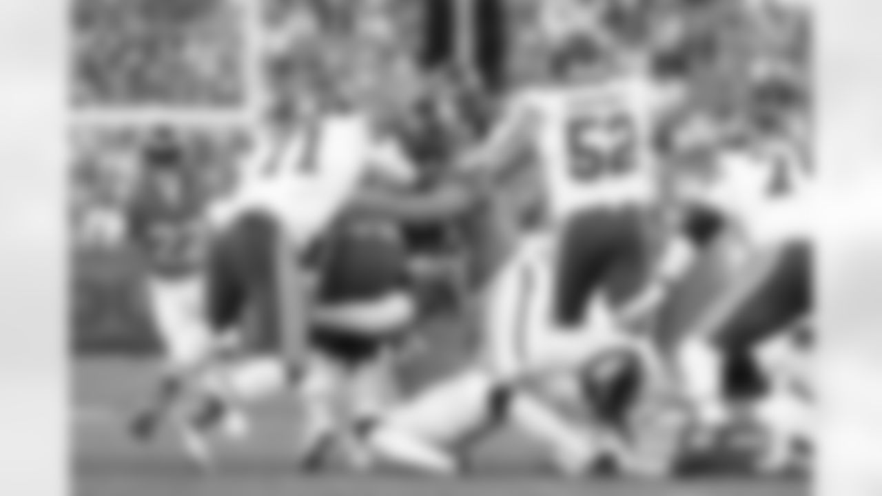 Que Robinson during the Broncos' Week 11 game against the Kansas City Chiefs at Empower Field at Mile High in Denver, Colorado on November 16, 2025. Photo by Gabriel Christus / Denver Broncos