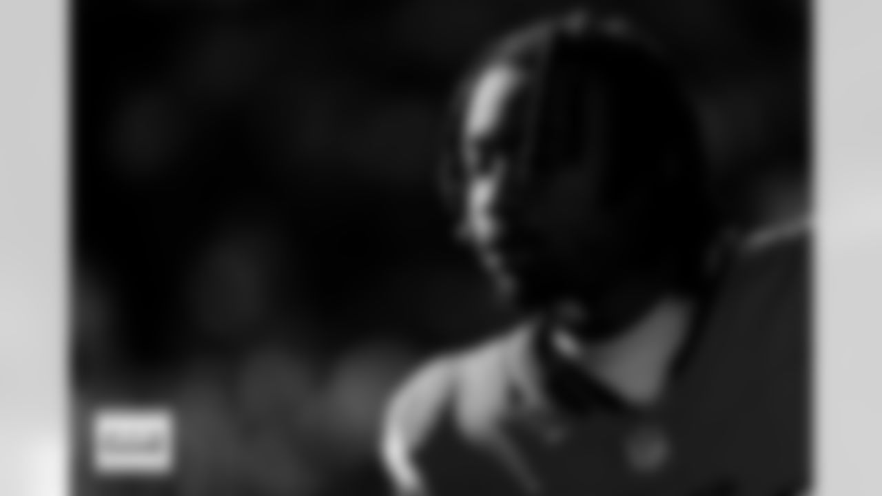 Denver Broncos cornerback Jahdae Barron (23) warms up before the Broncos' Week 11 game against the Kansas City Chiefs at Empower Field at Mile High in Denver, Colorado on November 16, 2025. Photo by Gabriel Christus / Denver Broncos