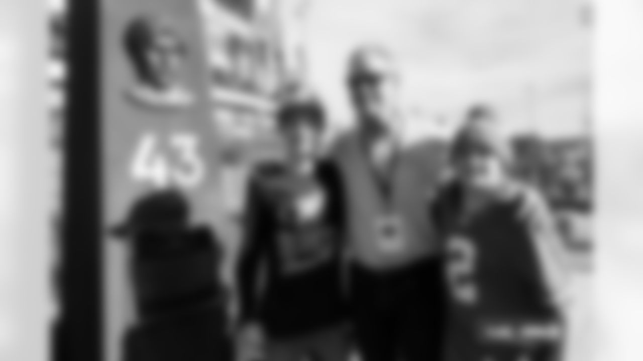Steve Foley greets fans at Ring of Fame Plaza before the Broncos' Week 18 game against the Los Angeles Chargers at Empower Field at Mile High in Denver, Colorado on January 4, 2026. Photo by Ben Swanson / Denver Broncos
