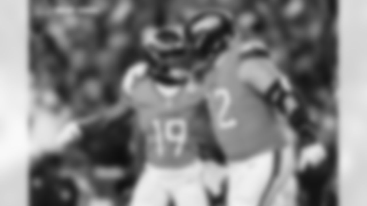 Marvin Mims Jr. and Garett Bolles during the Broncos' Divisional Round playoff game against the Buffalo Bills at Empower Field at Mile High in Denver, Colorado on January 17, 2026. Photo by Gabriel Christus / Denver Broncos