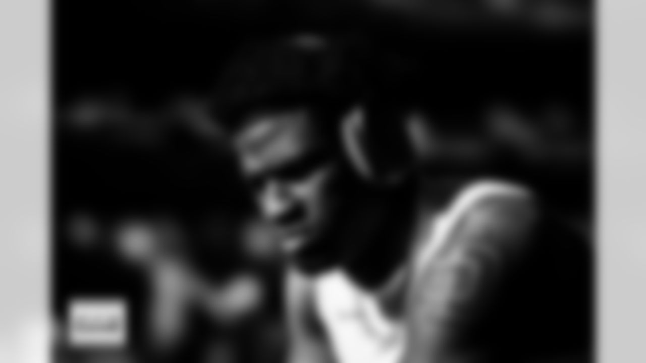 JL Skinner before the Broncos' Week 15 game against the Green Bay Packers at Empower Field at Mile High in Denver, Colorado on December 14, 2025. Photo by Ben Swanson / Denver Broncos