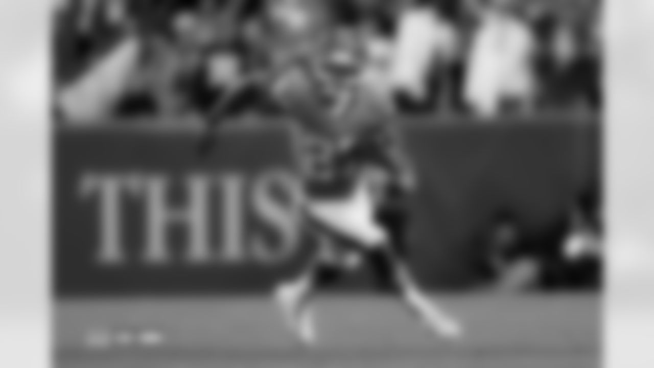 J.K. Dobbins (27) before the Broncos' Week 10 game against the Las Vegas Raiders at Empower Field at Mile High in Denver, Colorado on November 6, 2025. Photo by Ben Swanson / Denver Broncos