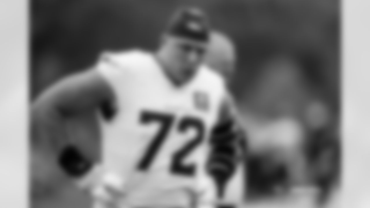 Garett Bolles during practice at The Greenbrier in White Sulphur Springs, West Virginia on September 26, 2024. Photo by Ben Swanson / Denver Broncos