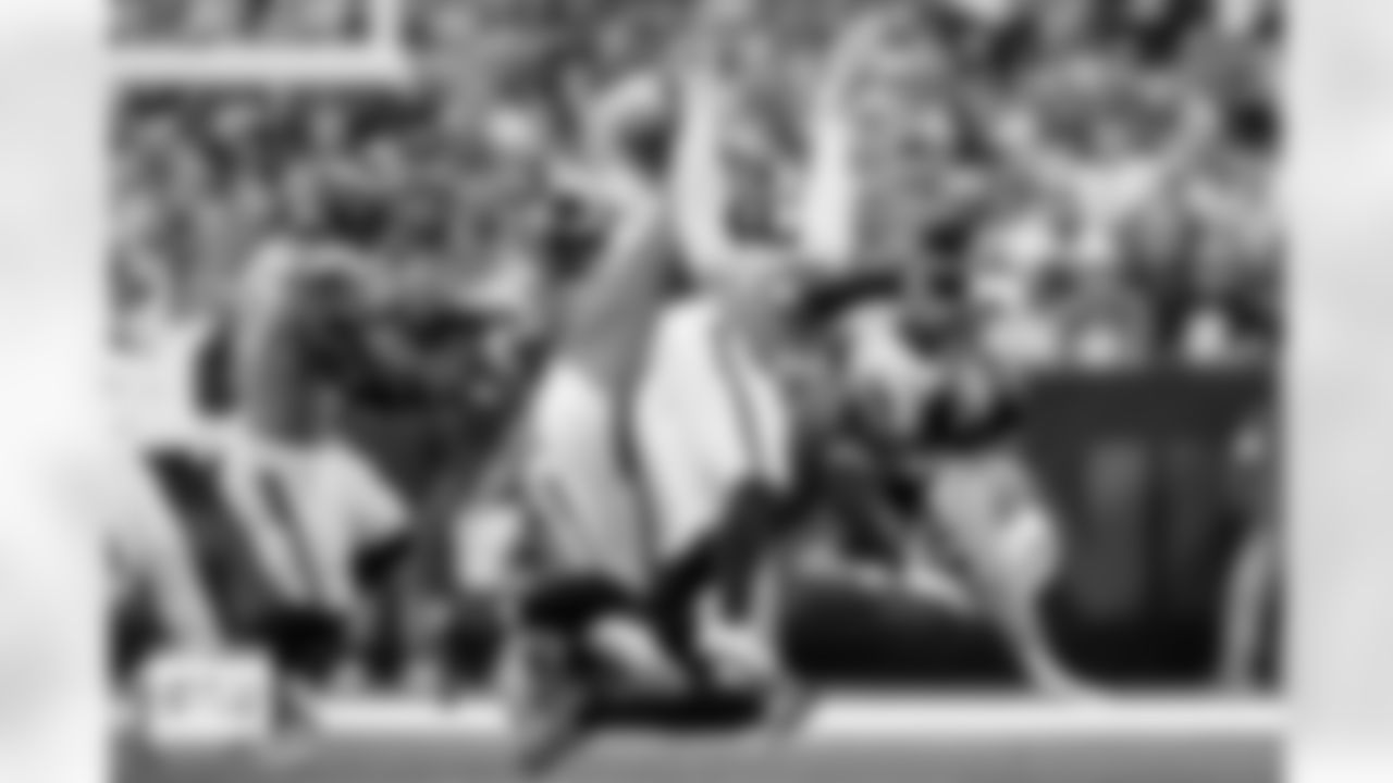 during the Broncos' Week 15 game against the Green Bay Packers at Empower Field at Mile High in Denver, Colorado on December 14, 2025. Photo by Gabriel Christus / Denver Broncos