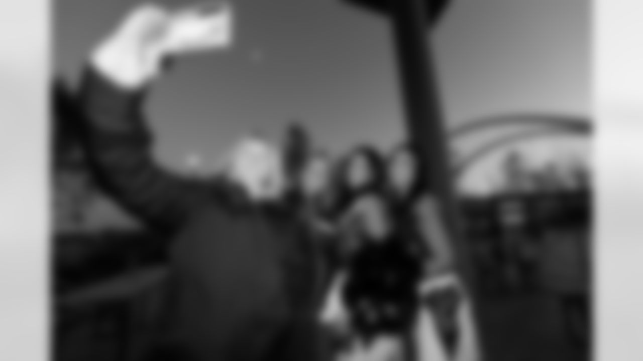 DBC Ariana and DBC Sam during a fan rally on Saturday, November 29, 2025 at Solace Outpost in Washington DC, District of Columbia.
Photo by Gabriel Christus / Denver Broncos